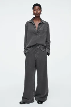Discount COS WIDE-LEG FLUID DENIM PANTS WASHED BLACK