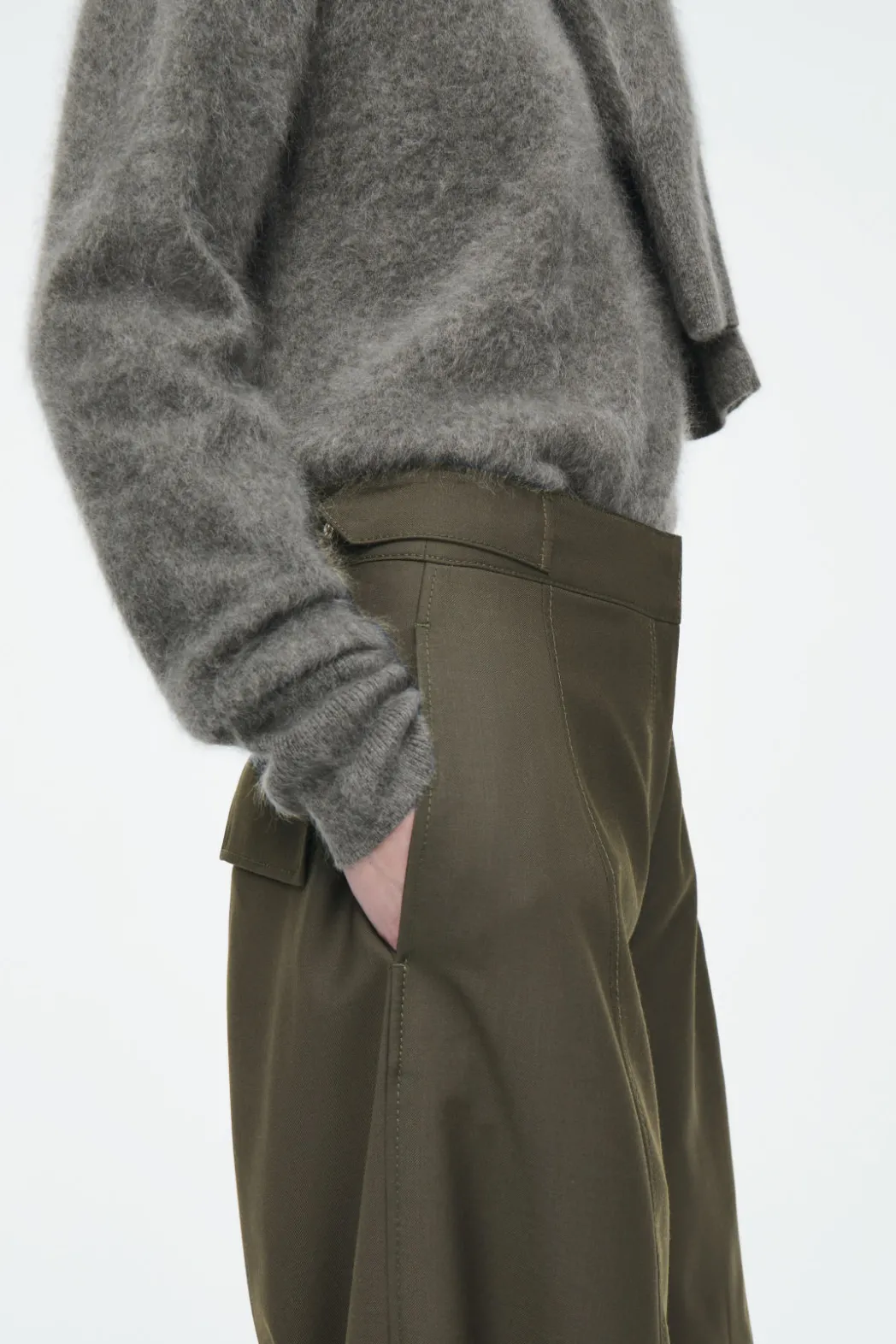Hot COS WOOL BARREL-LEG UTILITY PANTS KHAKI