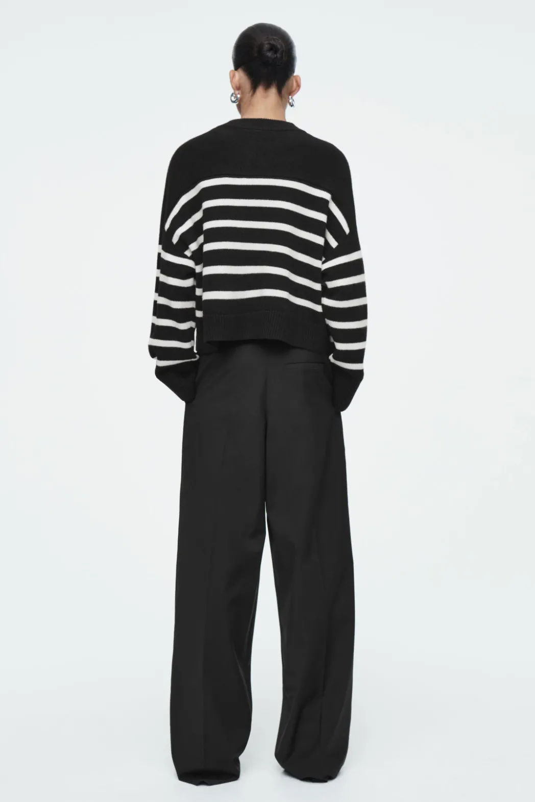 Discount COS WOOL CREW-NECK CARDIGAN BLACK / STRIPED