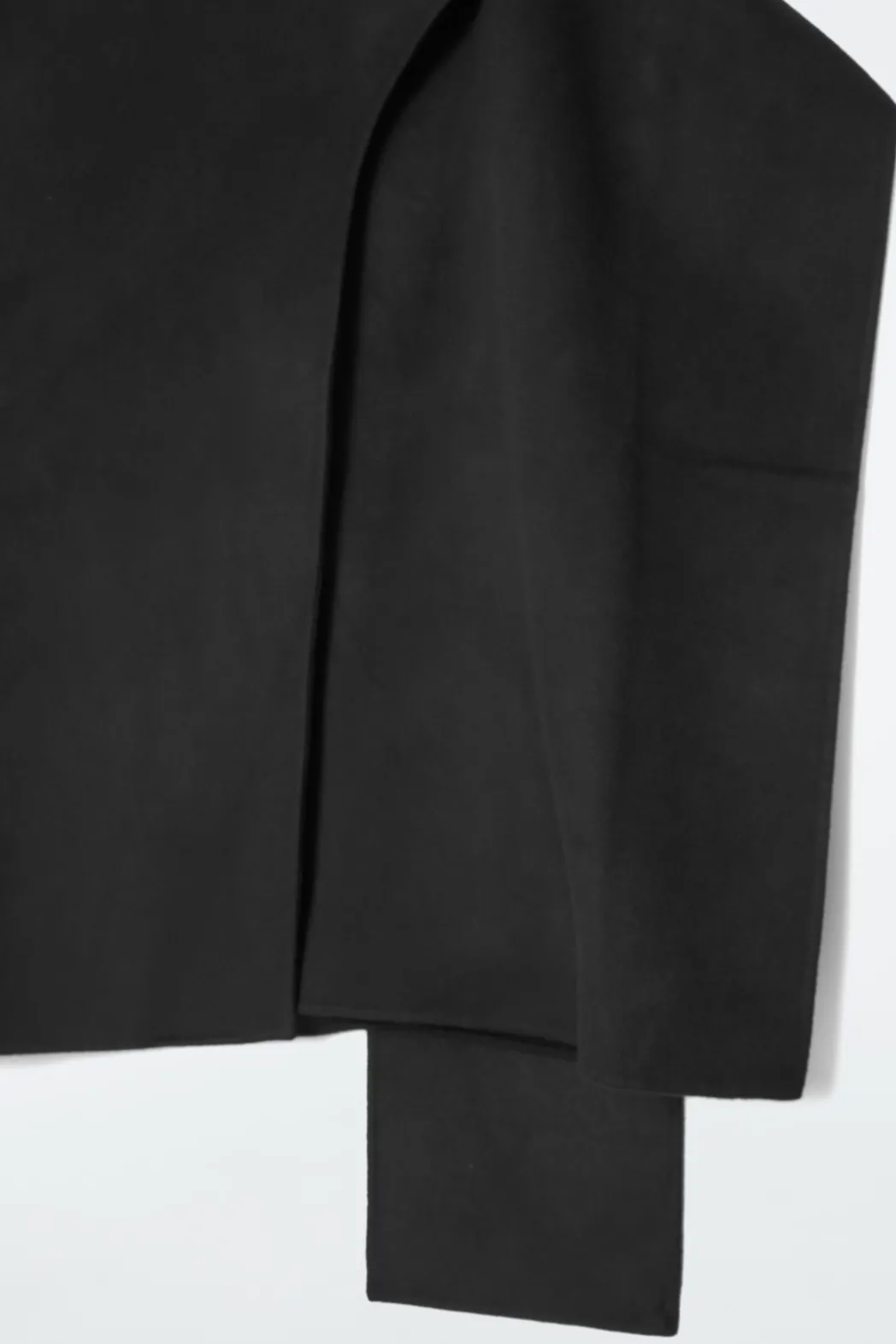 Clearance COS WOOL-BLEND CAPE Black
