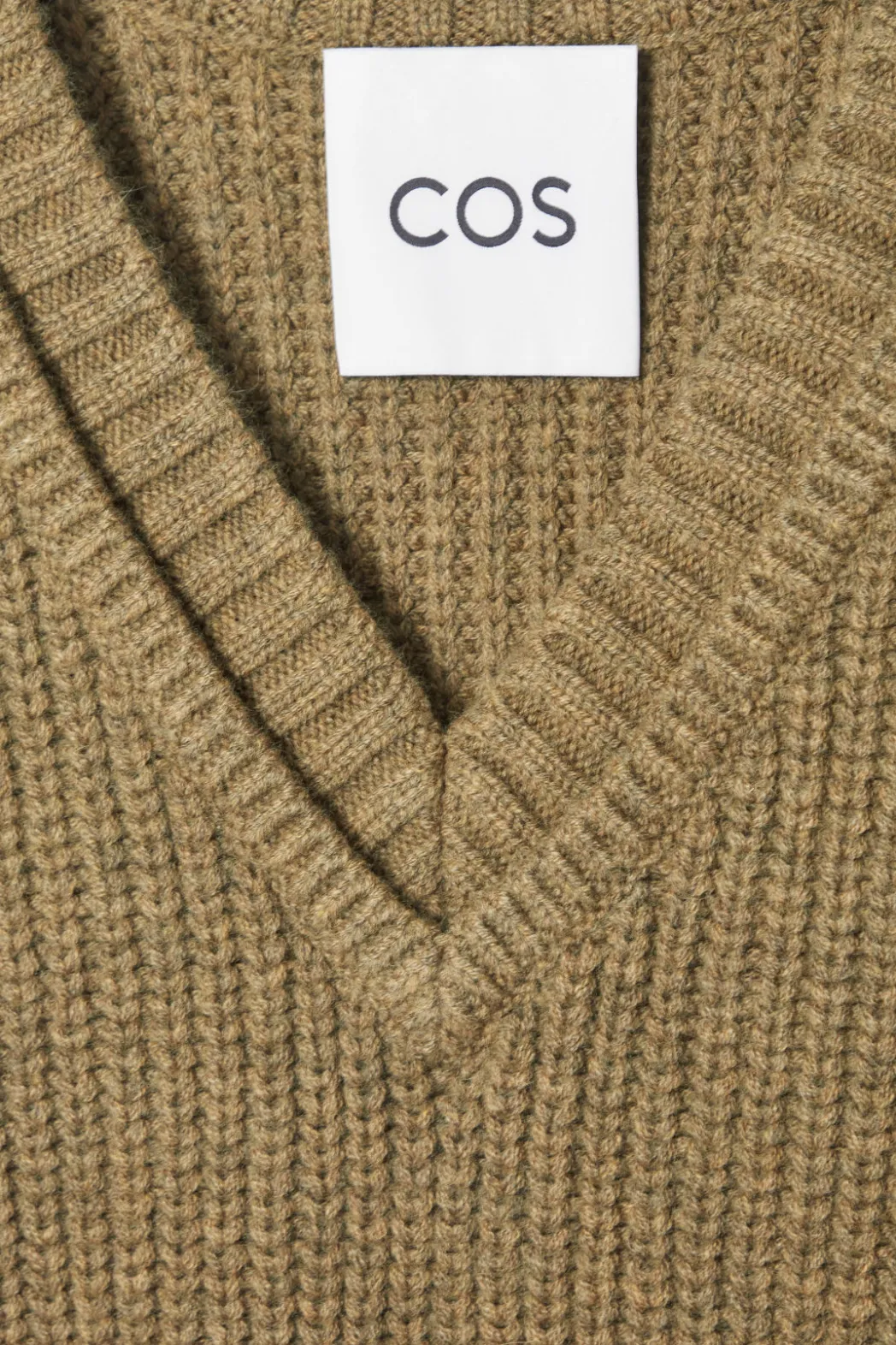 Outlet COS WOOL-CASHMERE V-NECK HYBRID TANK DARK GREEN