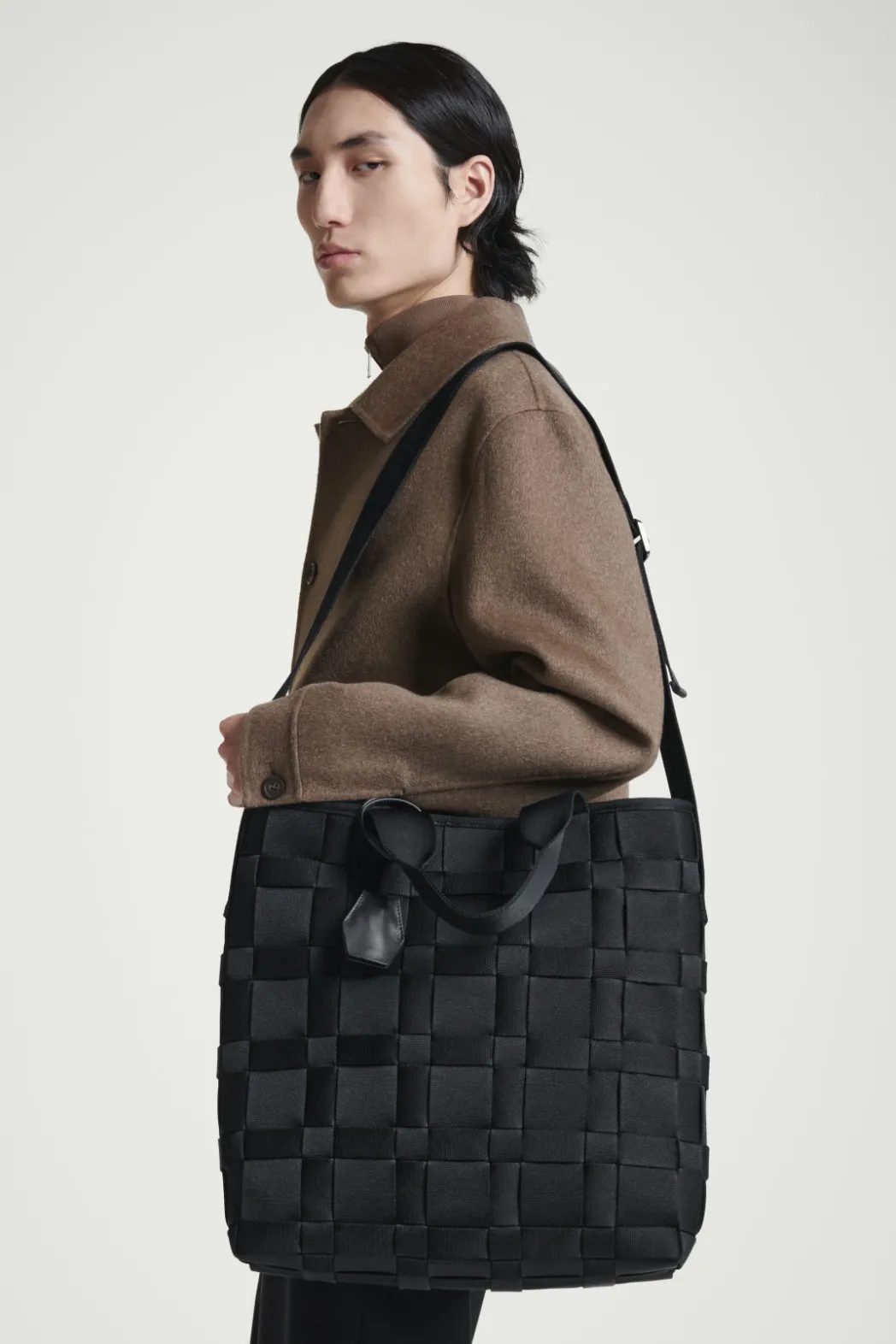 Outlet COS WOVEN TOTE - WEBBING BLACK