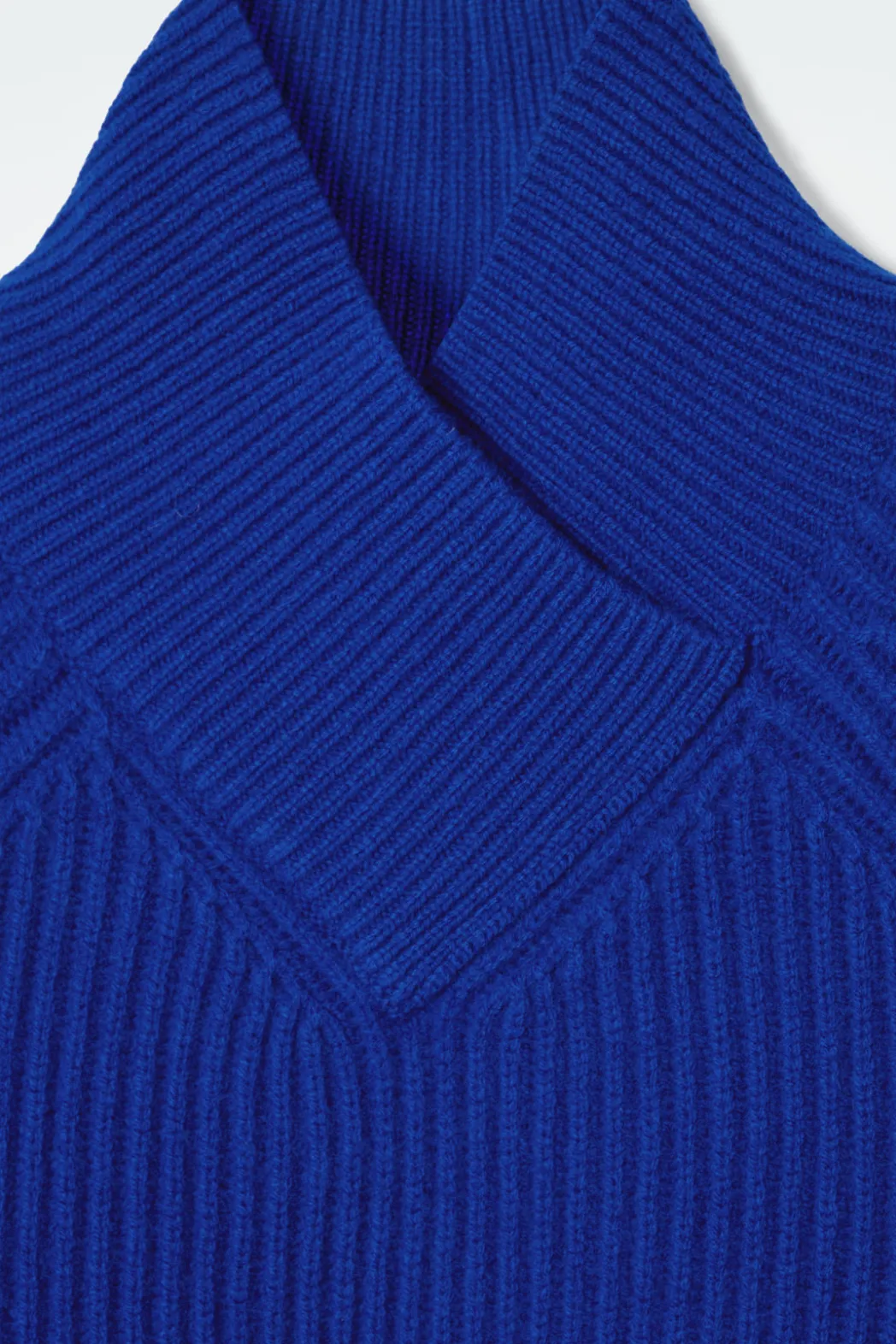 Clearance COS WRAP-COLLAR MERINO WOOL JUMPER COBALT BLUE