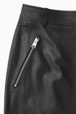 Outlet COS ZIP-UP LEATHER MIDI SKIRT BLACK